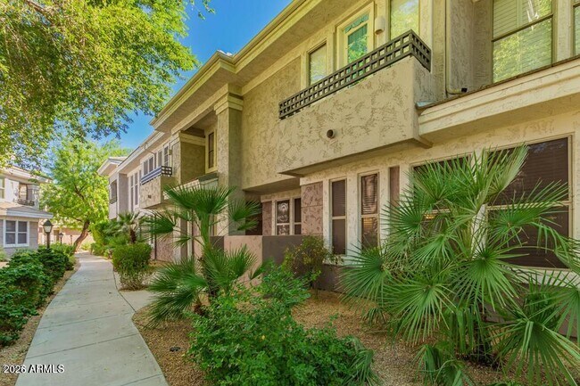 15221 N Clubgate Dr Scottsdale, AZ 85254 photo 3