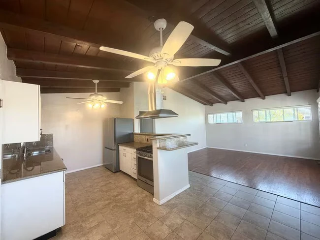 8571 Onalaska Ave San Diego, CA 92123 photo 4