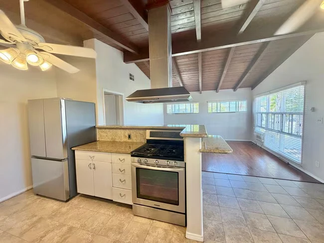 8571 Onalaska Ave San Diego, CA 92123 photo 5