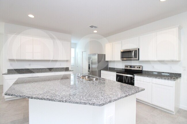 38170 W Amalfi Ave Maricopa, AZ 85138 photo 3