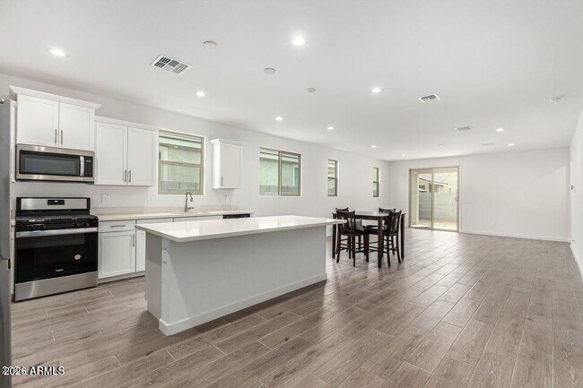 10773 W Baden St Avondale, AZ 85323 photo 4