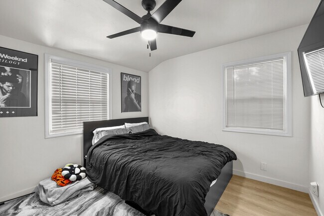 6124 Pembroke Dr San Diego, CA 92115 photo 4
