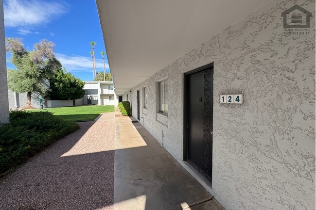 3313 N 68th St Scottsdale, AZ 85251 photo 4