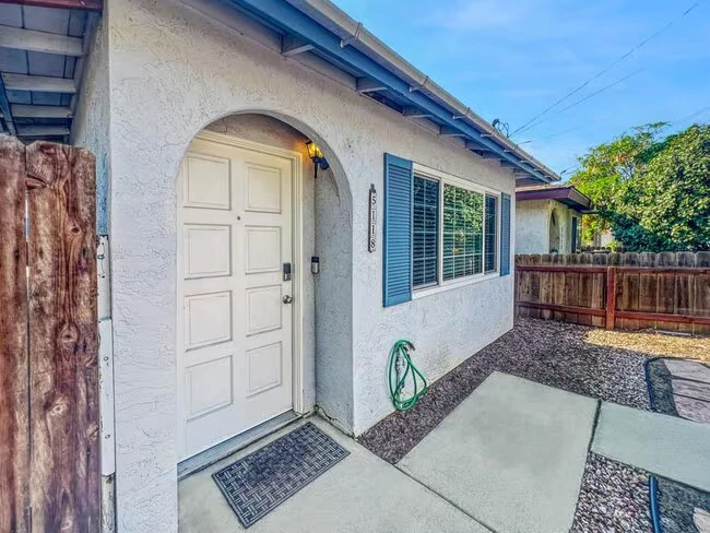5118 Savannah St San Diego, CA 92110 photo 4