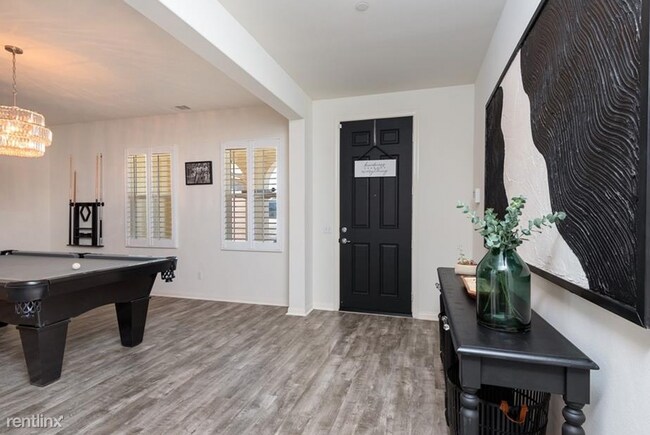 30451 Woodland Hills St Murrieta, CA 92563 photo 4