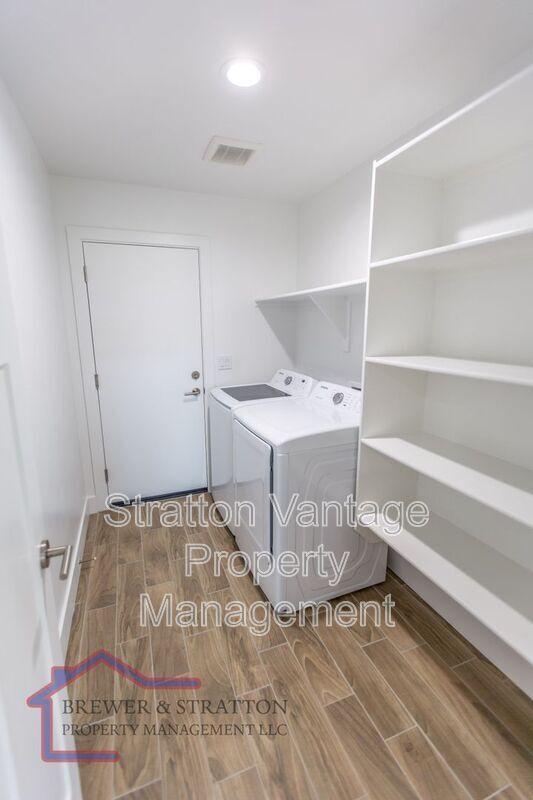 2325 W Mobile Ln Phoenix, AZ 85041 photo 5