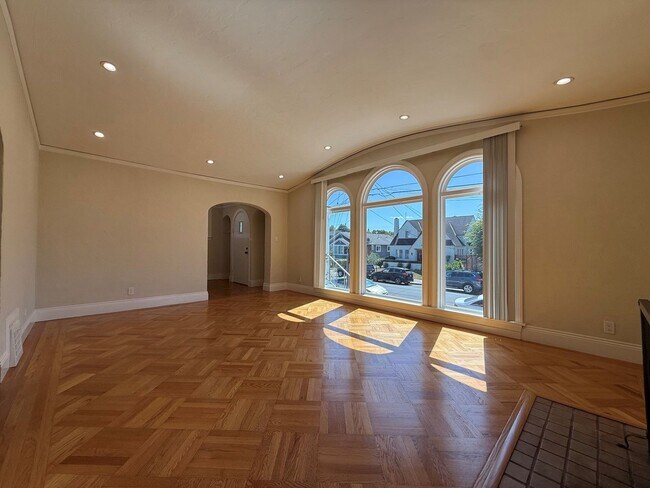 912 N Humboldt St San Mateo, CA 94401 photo 4