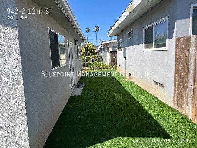 942 12th St Imperial Beach, CA 91932 photo 2
