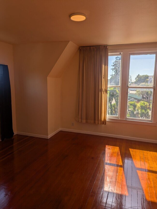 416 Alameda St Vallejo, CA 94590 photo 5