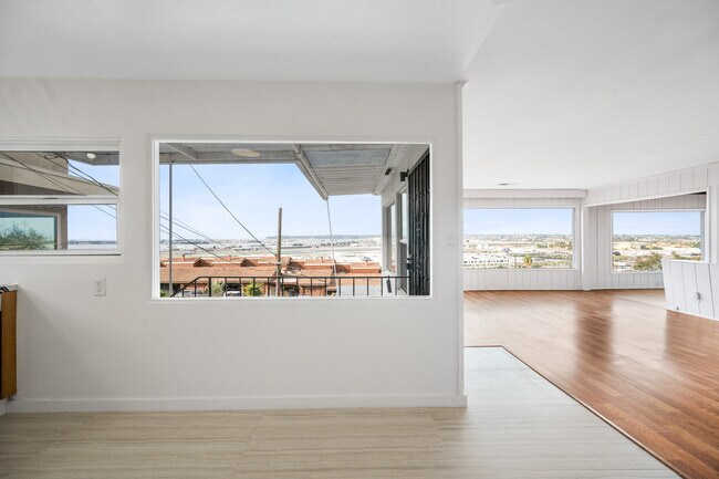 3431 Columbia St San Diego, CA 92103 photo 5