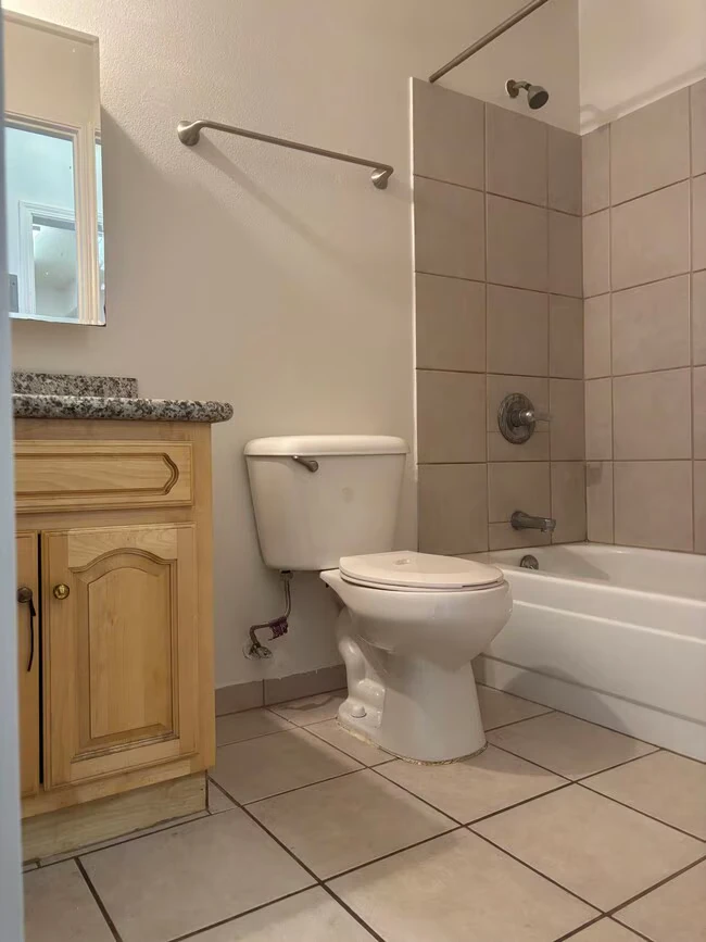2445 Telegraph Ave Oakland, CA 94612 photo 4