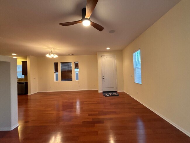1606 Phoenix Ct Chula Vista, CA 91915 photo 5