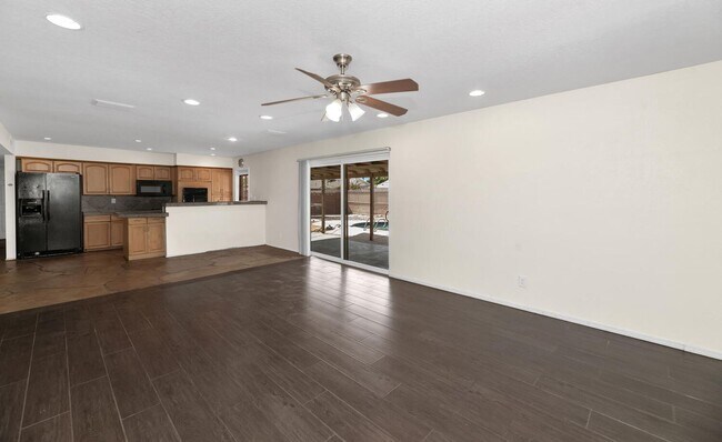 439 E Malibu Dr Tempe, AZ 85282 photo 5