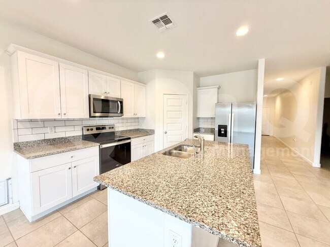 3246 W Sable Ave Mesa, AZ 85212 photo 3