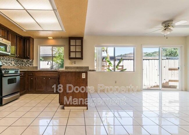 11485 Spitfire Rd San Diego, CA 92126 photo 3