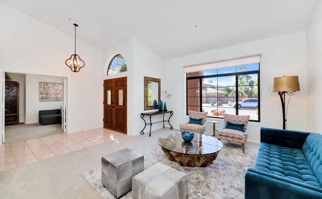 9080 E Hillery Dr Scottsdale, AZ 85260 photo 3
