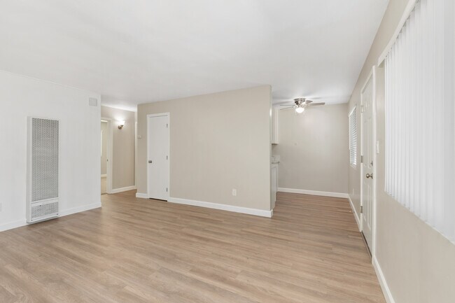 NC18 Apartments photo 4