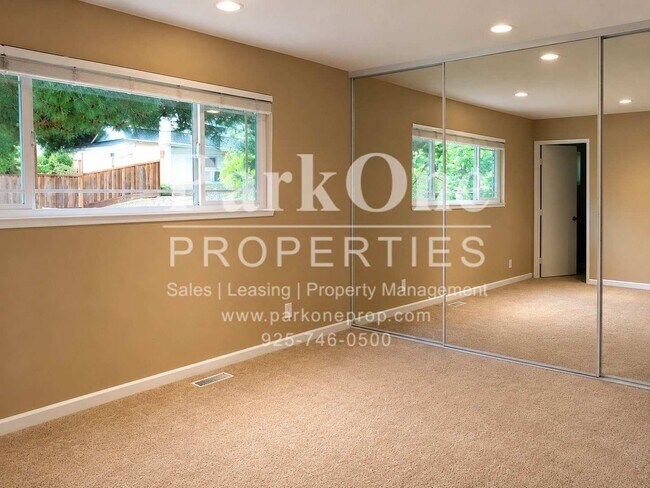 1500 Fieldcrest Dr Pleasant Hill, CA 94523 photo 5