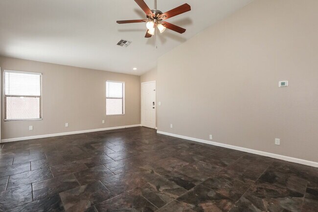 33053 N North Butte Dr San Tan Valley, AZ 85142 photo 4