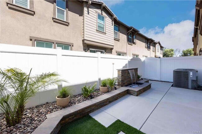 40624 Birchfield Dr Temecula, CA 92591 photo 4