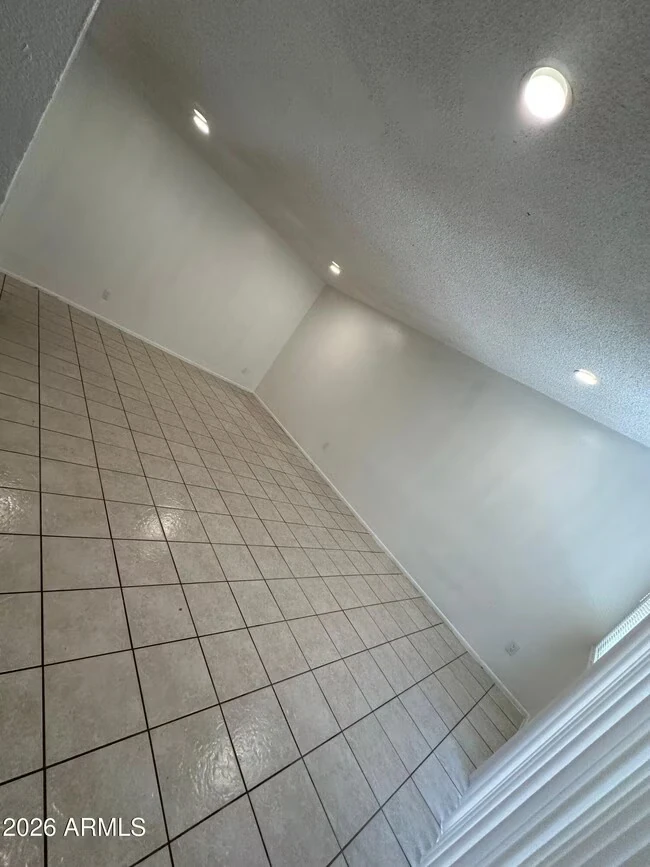 2808 N 43rd Ave Phoenix, AZ 85009 photo 3