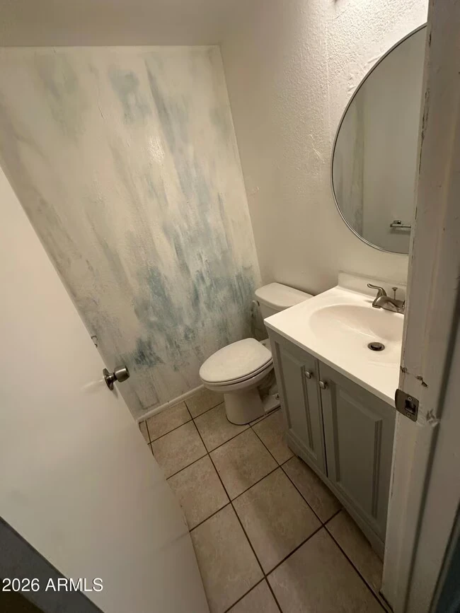 2808 N 43rd Ave Phoenix, AZ 85009 photo 4