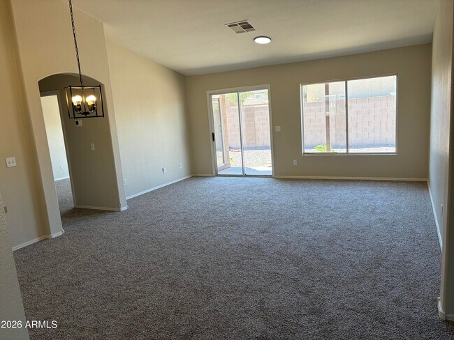 1152 S Bridger Dr Chandler, AZ 85286 photo 4