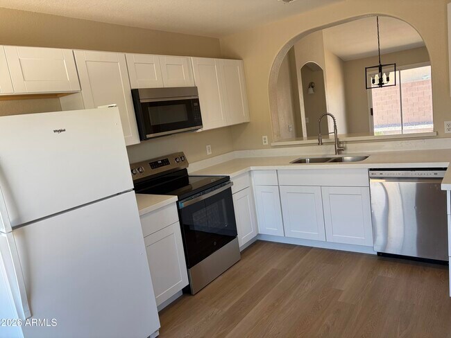 1152 S Bridger Dr Chandler, AZ 85286 photo 2