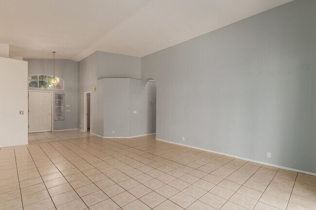 11226 W Amelia Ave Avondale, AZ 85392 photo 2