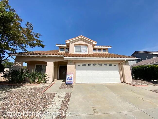3364 Hollowtree Dr Oceanside, CA 92058