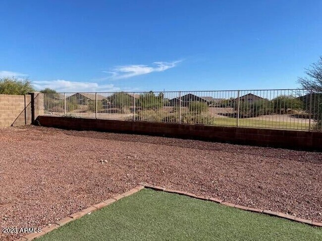 21801 Backus Dr Maricopa, AZ 85138 photo 2