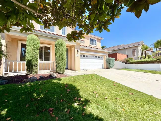 42041 Delmonte St Temecula, CA 92591 photo 2