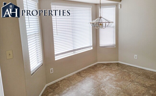 8056 W Georgia Ave Glendale, AZ 85303 photo 5