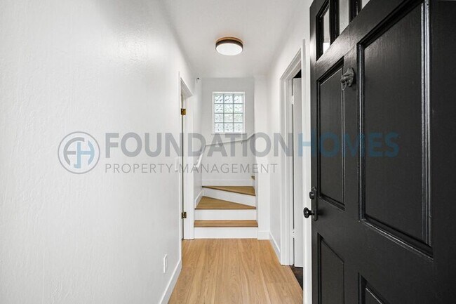 232 Miller Ave Mill Valley, CA 94941 photo 5