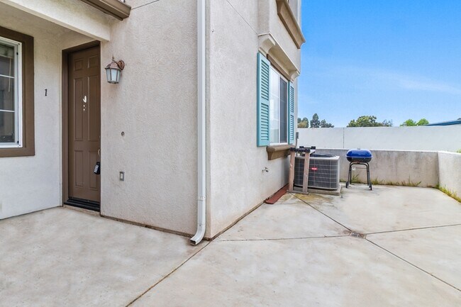 308 Island Way Oceanside, CA 92058 photo 3