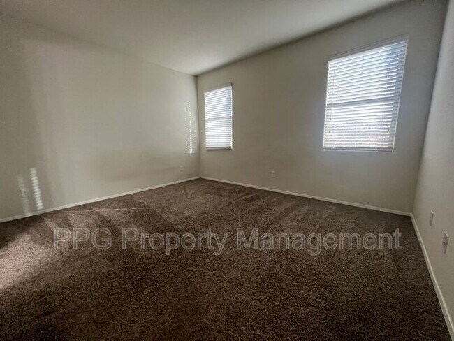 30155 W Avalon Dr Buckeye, AZ 85396 photo 4