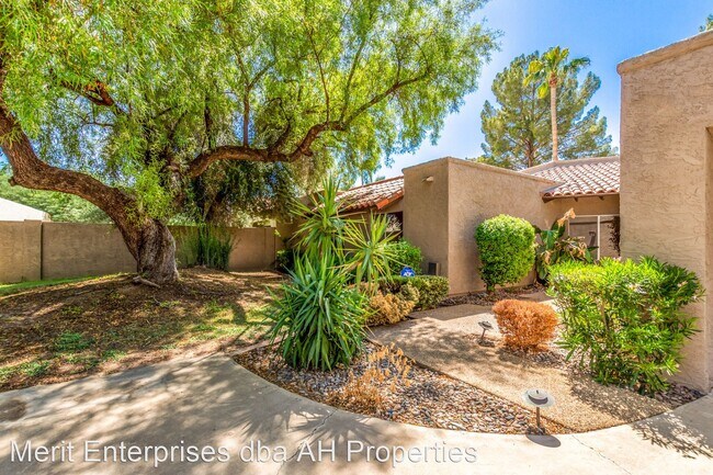 7207 E Solano Dr Scottsdale, AZ 85250 photo 2