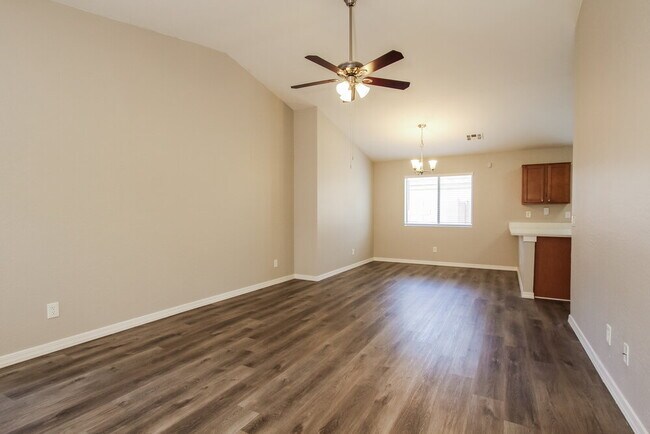 23257 W Cocopah St Buckeye, AZ 85326 photo 5