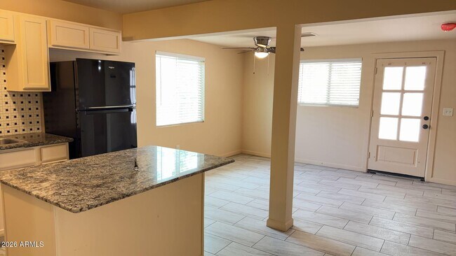 6714 N 54th Ave Glendale, AZ 85301 photo 3
