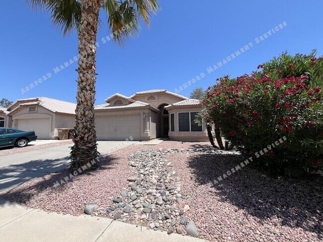 16261 N 91st Dr Peoria, AZ 85382 photo 3