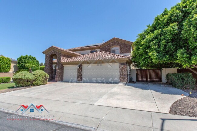 6105 W Topeka Dr Glendale, AZ 85308 photo 2