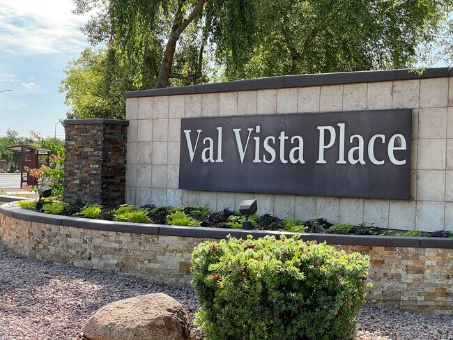 1425 E Century Ave Gilbert, AZ 85296 photo 2
