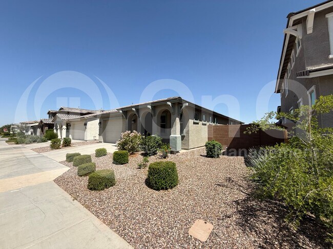 10942 E Tesla Ave Mesa, AZ 85212 photo 2