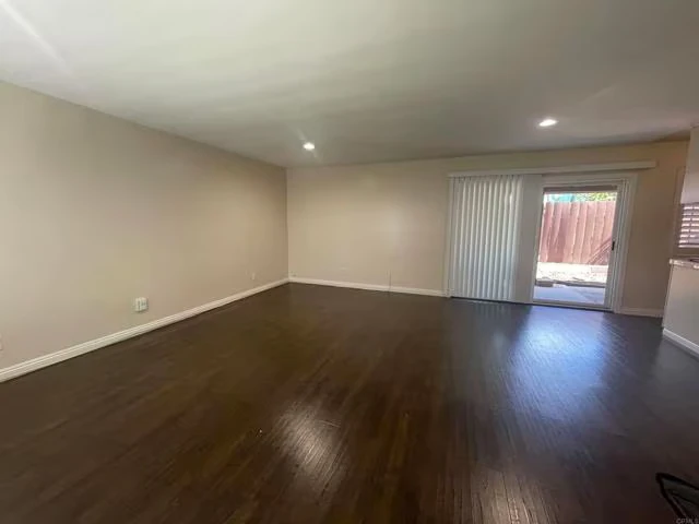 270 H St Chula Vista, CA 91910 photo 3