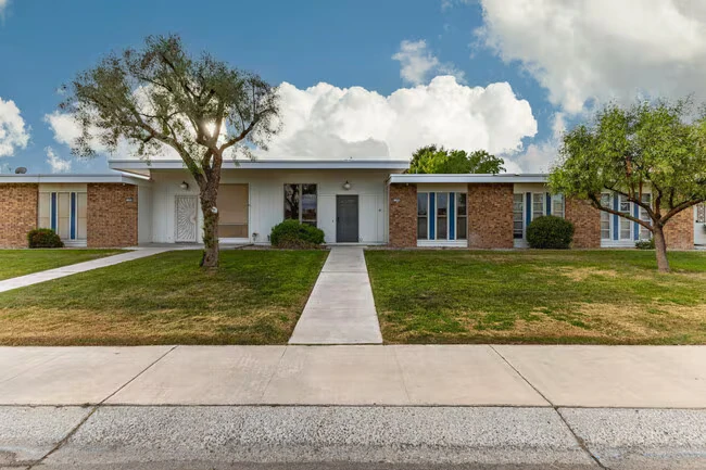 13066 N 100th Dr Sun City, AZ 85351 photo 3