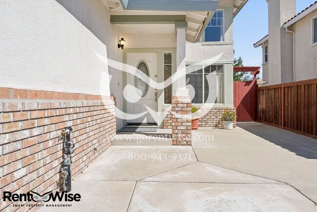 406 Grenadine Way Hercules, CA 94547 photo 4