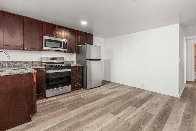 4039 National Ave San Diego, CA 92113 photo 4
