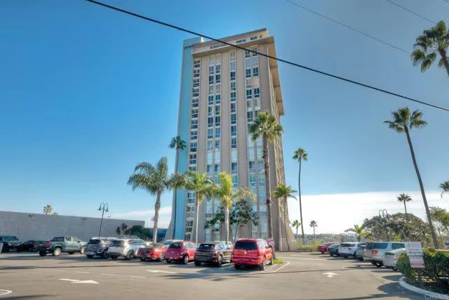 1200 N Harbor Dr Oceanside, CA 92054 photo 4