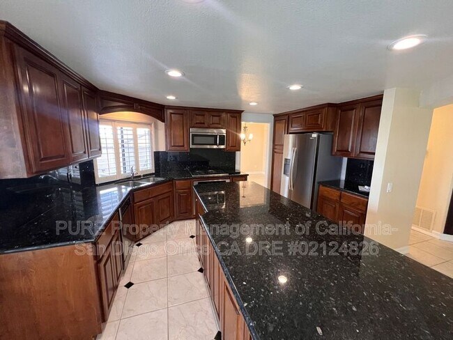 728 Baylor Ave Bonita, CA 91902 photo 4