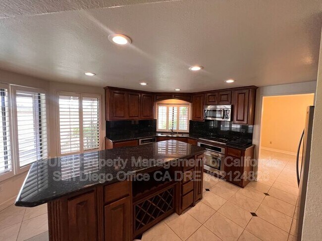 728 Baylor Ave Bonita, CA 91902